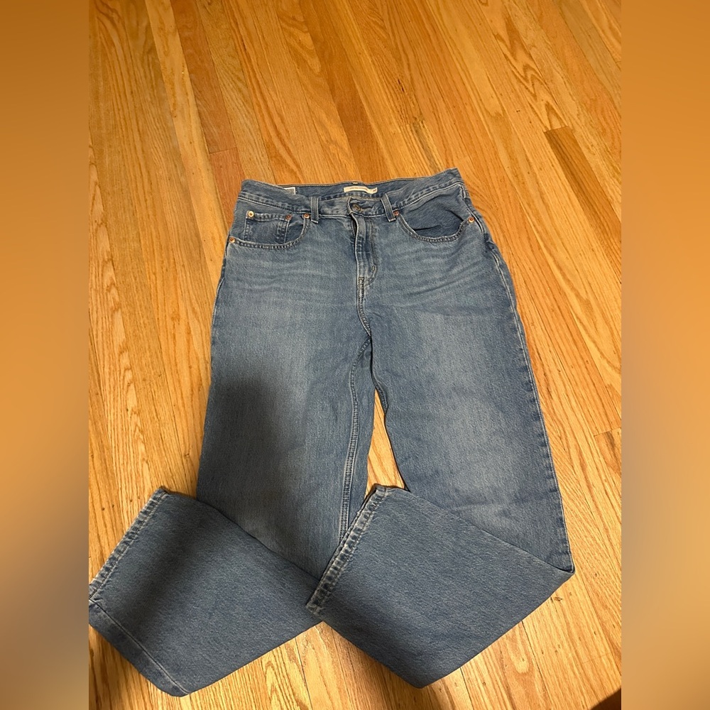 Levi’s Jeans Women Size 30 Style: Low Pro Straight